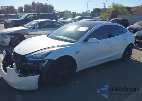 2020 Tesla Model 3 Standard Range Plus Rear-Wheel Drive/Standard Range Rear-Wheel Drive from USA, damaged, VIN 5YJ3E1EA9LF612726